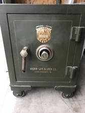 Antique Vintage Victor Floor Safe In Excellent Condition!
