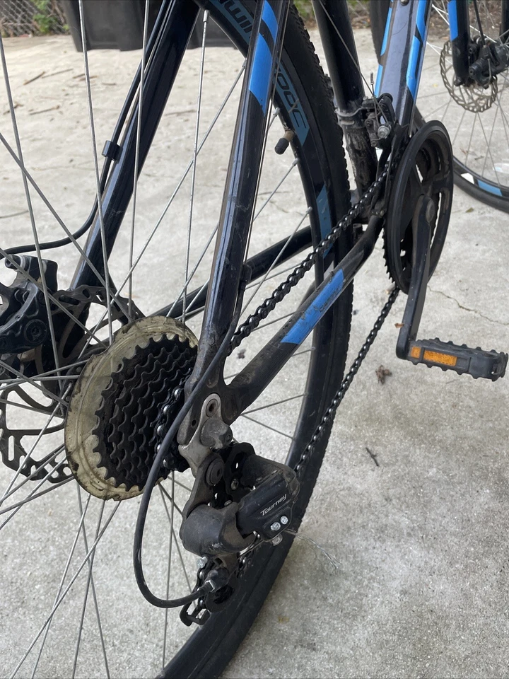 2015 Schwinn Addison City Hybrid Bike 17" Medium 7 Speed Grip VBrake USA Shipper - Image 3 of 4