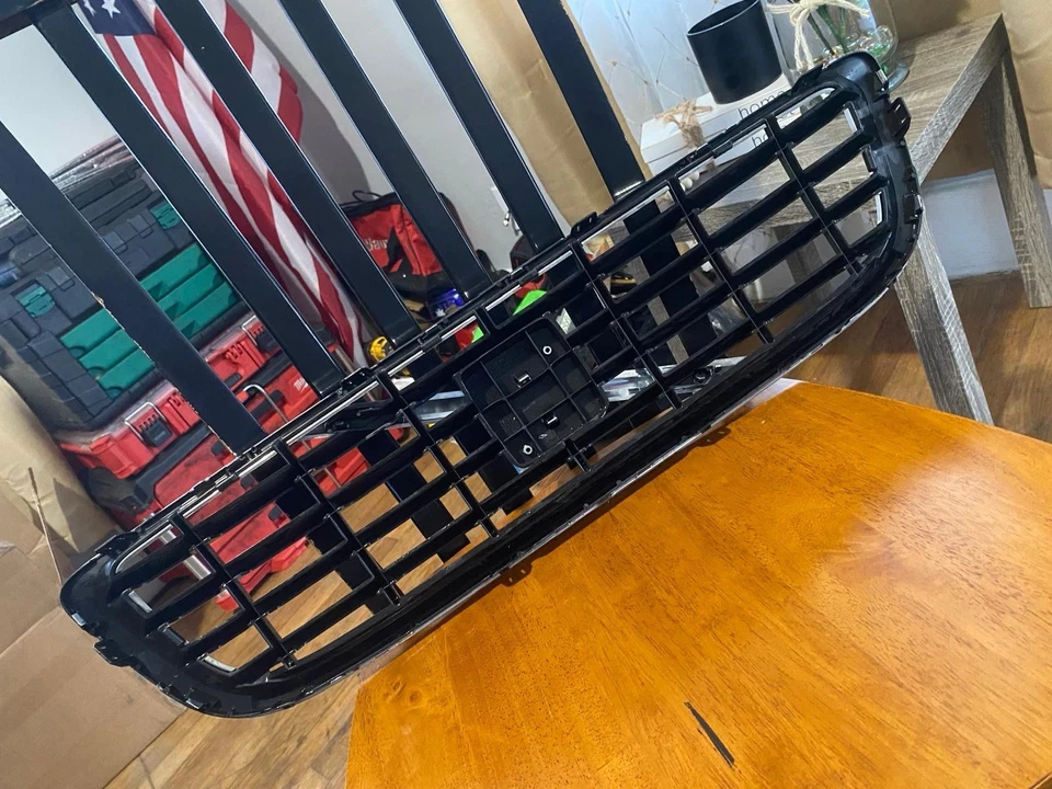 Rejilla Volvo S40 2010-2012 - Image 3 of 3