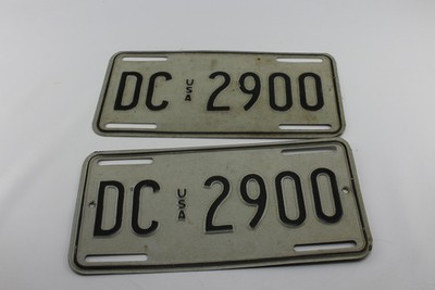 Vintage DC License Plate DC USA 2900 2 Plates 