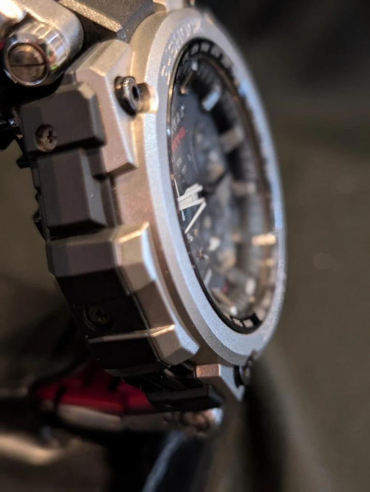 【CASIO】CASIO G-SHOCK MT-G MTG-G1000RS-1AJF GPS Hybrid Radio Solar - Image 3 of 4