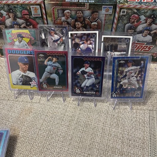 Los Angeles Dodgers (41)Card Lot Inserts/RC/Refractors,Autograph, Golden Mirror