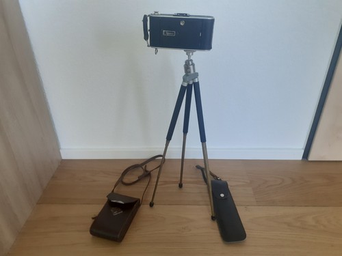 Camera Folding Camera Roll Film Ihagee Anastigmat 1:6.3f with Tripod UNTESTED