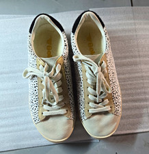 Gola Nova Oasis Women  s White/Black Spotted Low Top Lace-Up Sneakers CLB288