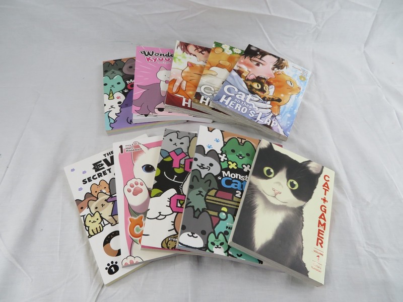 *PREOWNED MANGA BUNDLE* Lot of 10 Cat Inspired Manga's PREOWNED