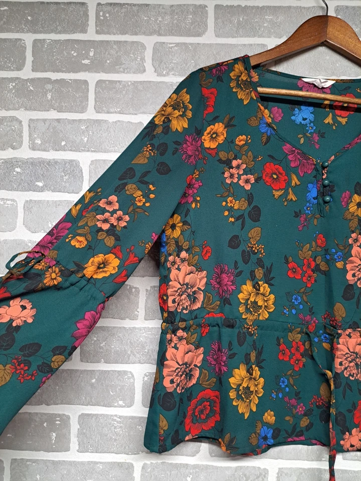 Jack by BB Dakota Womens Peasant Blouse Green Floral V-Neck Bell Sleeve Small - Image 3 of 4