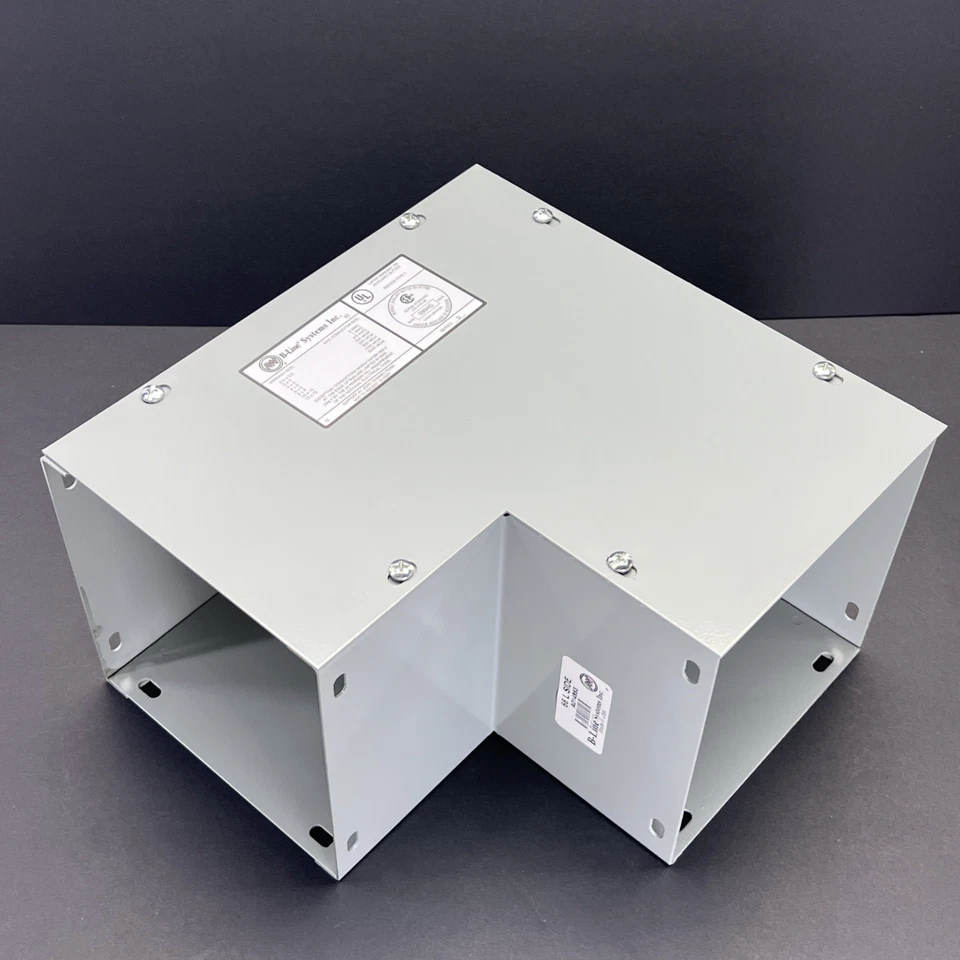 66 L SIDE B-Line Eaton - TYPE 1 SCREW COVER WIREWAY 90 DEGREE ELBOW - 6 X 6 in - Image 2 of 4