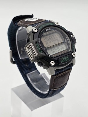 Vintage Casio Pro Trek PRT-30 1405 Twin Sensor Alti Thermo Digital Watch Japan