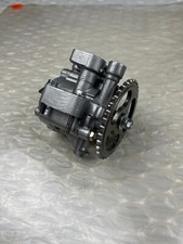 Honda CBR1000F CBR 1000 F SC24 Oil Pump Oil Pump #11393