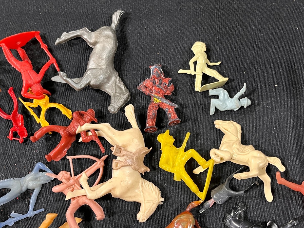1950s/60s Assorted Toys Military Horse Cowboys & Indians Figure