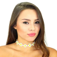 Kristin Perry Daisy Flower Choker Necklace