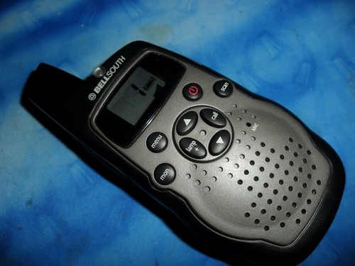 Bell South 2232 22-Channel Communicator FRS/GMRS Two-Way Radio - Picture 9 of 12