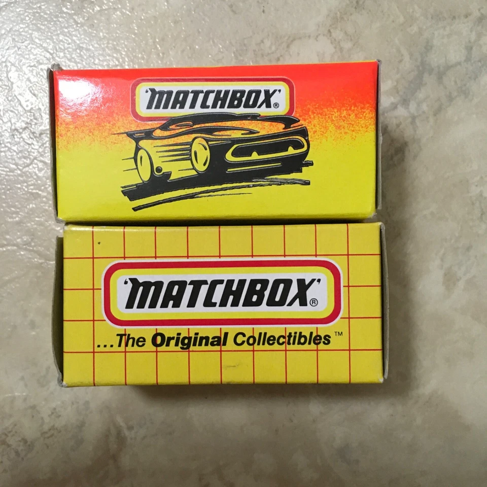 lot of 29 Matchbox Toys #9 of 75 1996 & MB9 1993 Earth Mover truck, Tyco Toys. - Image 4 of 4
