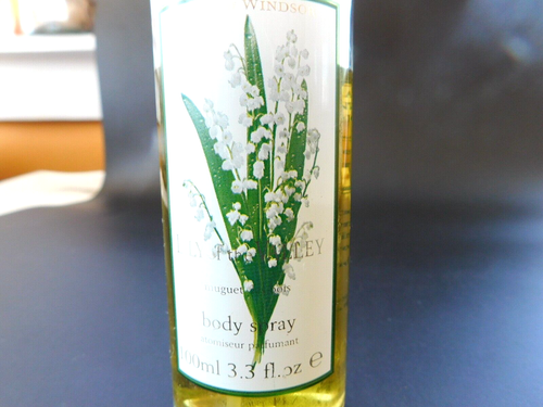 Lily Of The Valley Body Spray By Woods Of Windsor 3/4 of 100ml Bottle - Picture 3 of 5