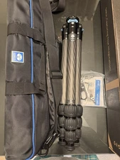 Sirui AM-284 Carbon Finer Tripod