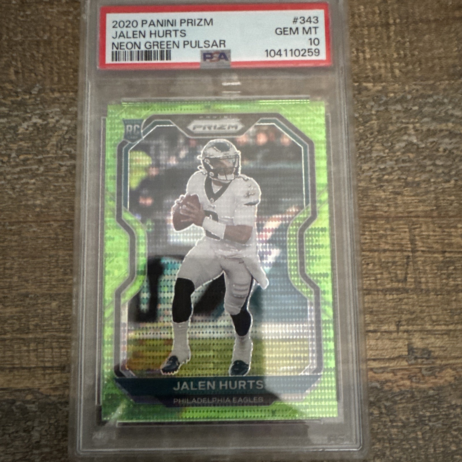 Jalen Hurts Panini Prizm #343 Neon Green Pulsar