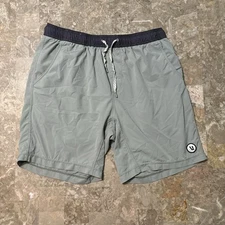 Vuori Kore Shorts Mens Large Green 7" Lined Gym Yoga Running Performance