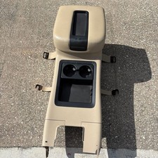 2007-2014 Gm Gmt900 Full-size Suvtruck Center Console Tan Audioclimate Control 2007-2014 Gm Gmt900 Full-size Suvtruck Center Console Tan Audioclimate Control