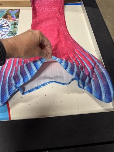 MERMAID TAIL FUN Limited Edition YOUTH Size 8 . Re-enforced Corners - Picture 5 of 7