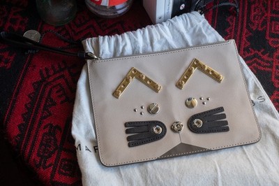 Marc by Marc Jacobs Screwd Up Faces Gato Wristlet Beige Leather Clutch Bag Pouch