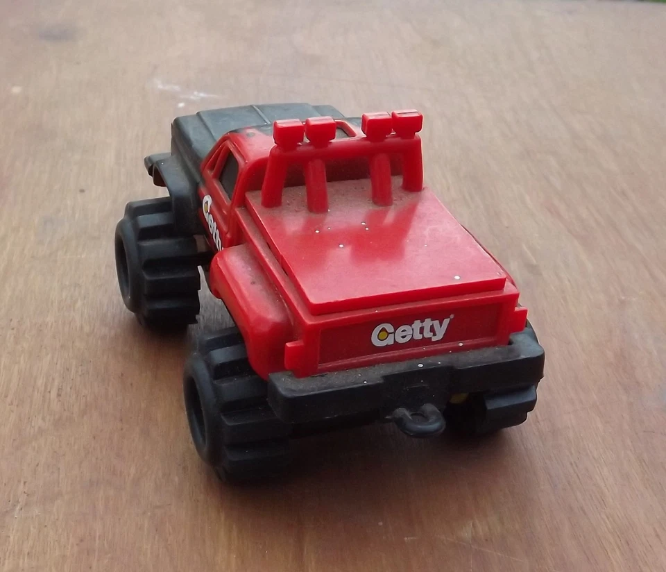 Stompers 4x4 Getty Chevrolet Scottsdale Stepside Truck Schaper Runs Works - Image 3 of 4