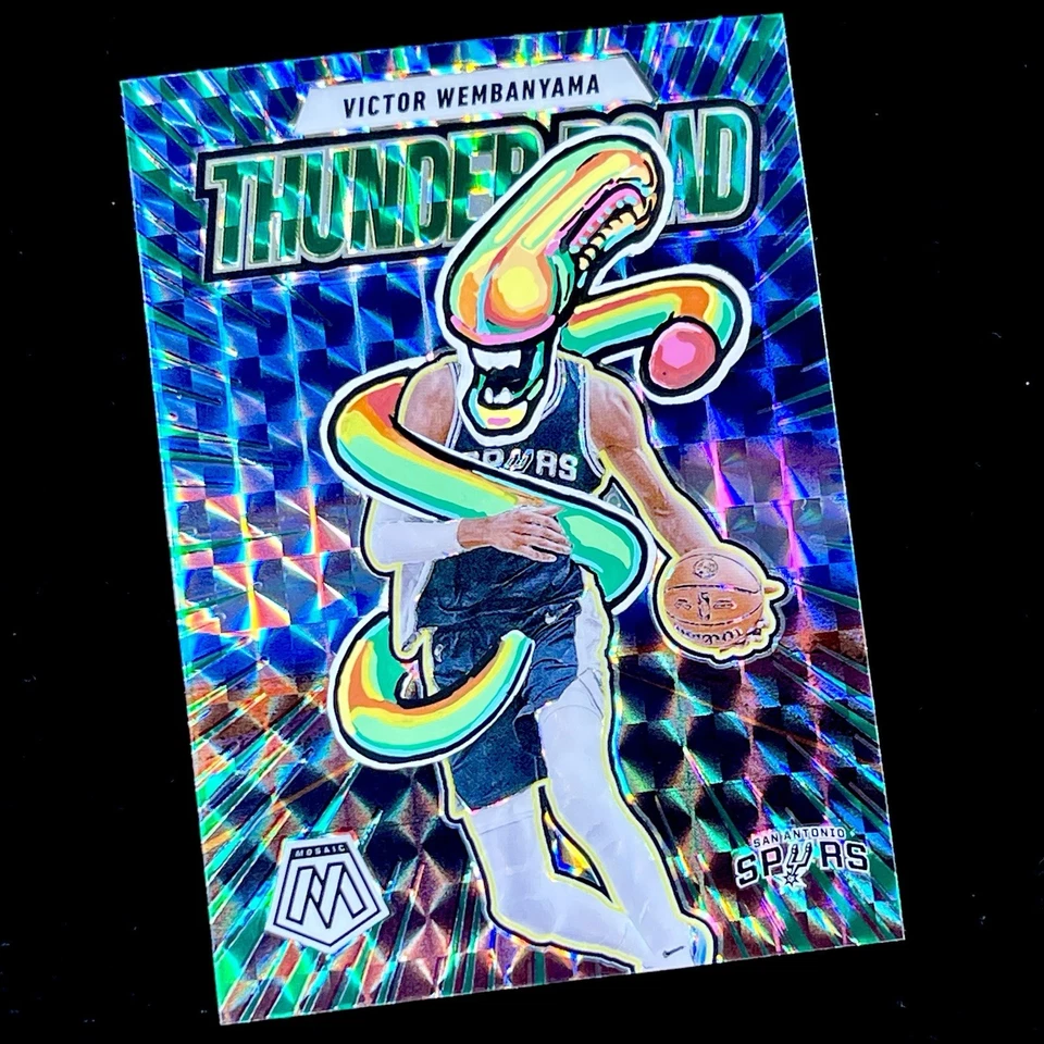 1/1 VICTOR WEMBANYAMA 🔥 ALIEN GREEN PRIZM SSP 🔥 NEW PENINI: ONE OF ONE ART - Image 2 of 4