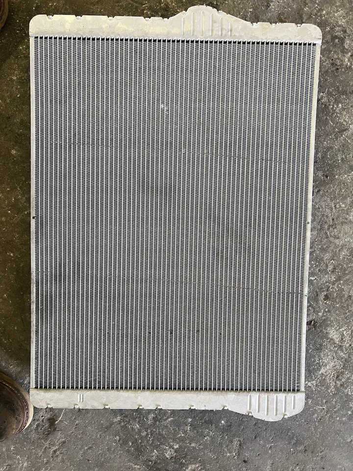 Nissens 60779 Radiator For BMW 550i GT xDrive 550i xDrive 650i Gran Coupe Base - Image 2 of 4