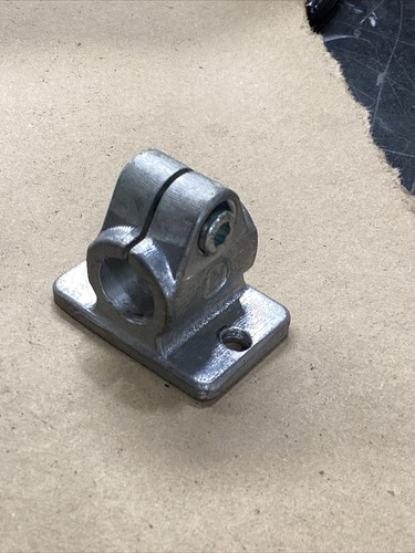 KIPP K0479.5CS Tube Clamp W/Flange M=78 G=55 L=63 Aluminum, Comp: Steel, #268F60