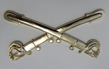 UNITED STATES ARMY CAVALRY SWORDS LARGE PIN BADGE 3.5 INCHES
