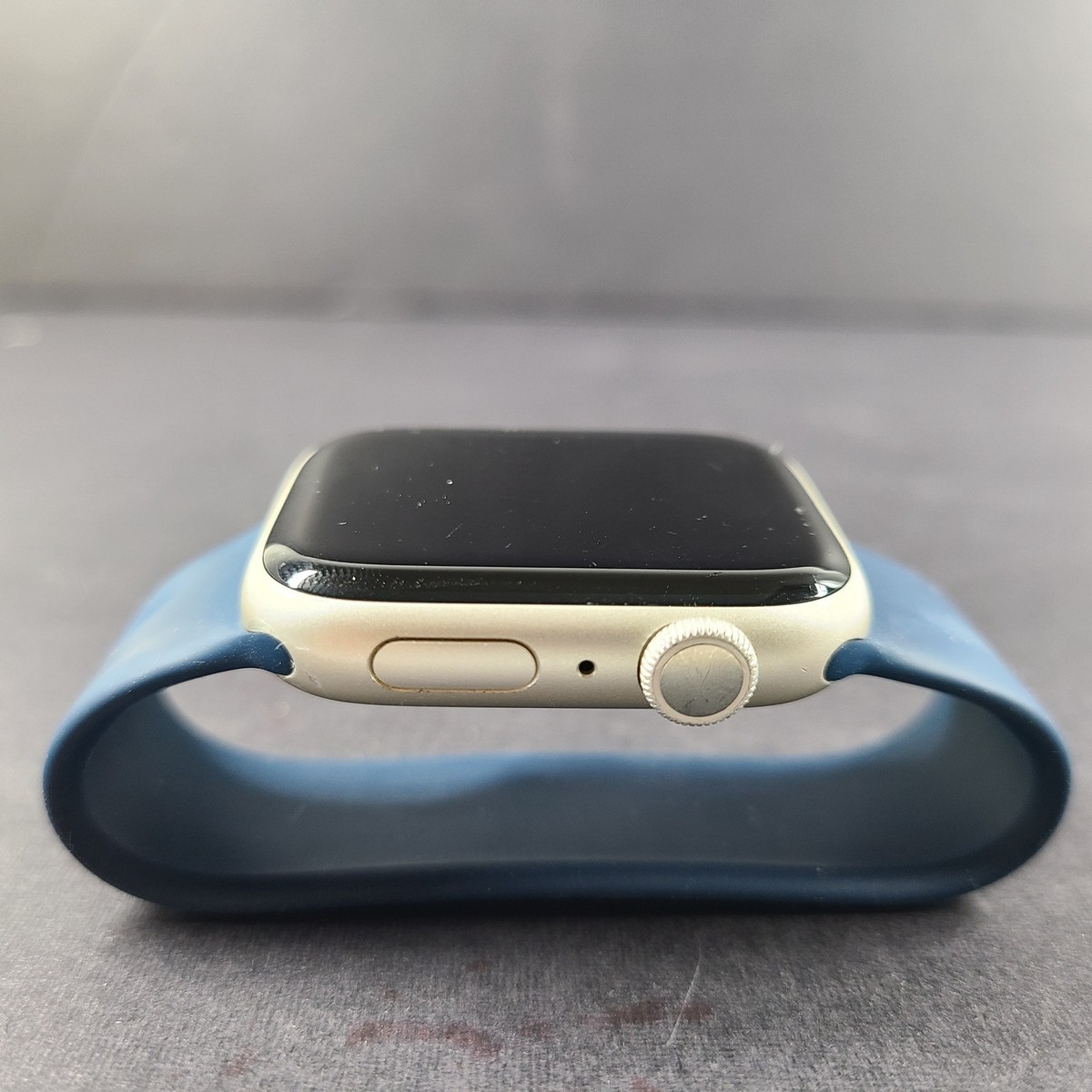 Apple Watch Series 7 45MM A2474 Aluminum + Ceramic Case GPS Apple Watch Series 7 45MM A2474 Aluminum + Ceramic Case GPS