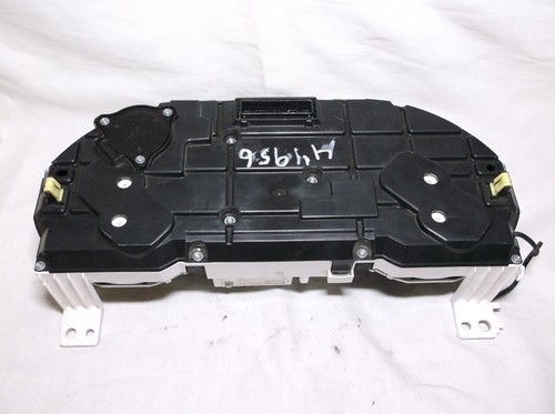 2015..15 SUBARU LEGACY /SPEEDOMETER/INSTRUMENT CLUSTER - Picture 3 of 4