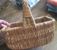 VTG Rattan Woven Wicker Basket Handle 10" 6"X9" Handmade Gather Picinic