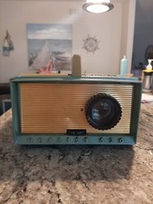 VINTAGE REALIST 620 SLIDE PROJECTOR DELUXE MODEL 3151 Working Condition CLEAN