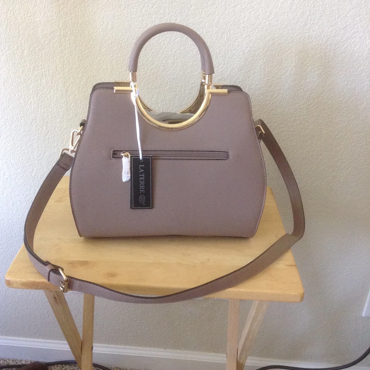 La terre fashion vegan store