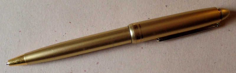 Vintage Working Golden Pen with Black Ink