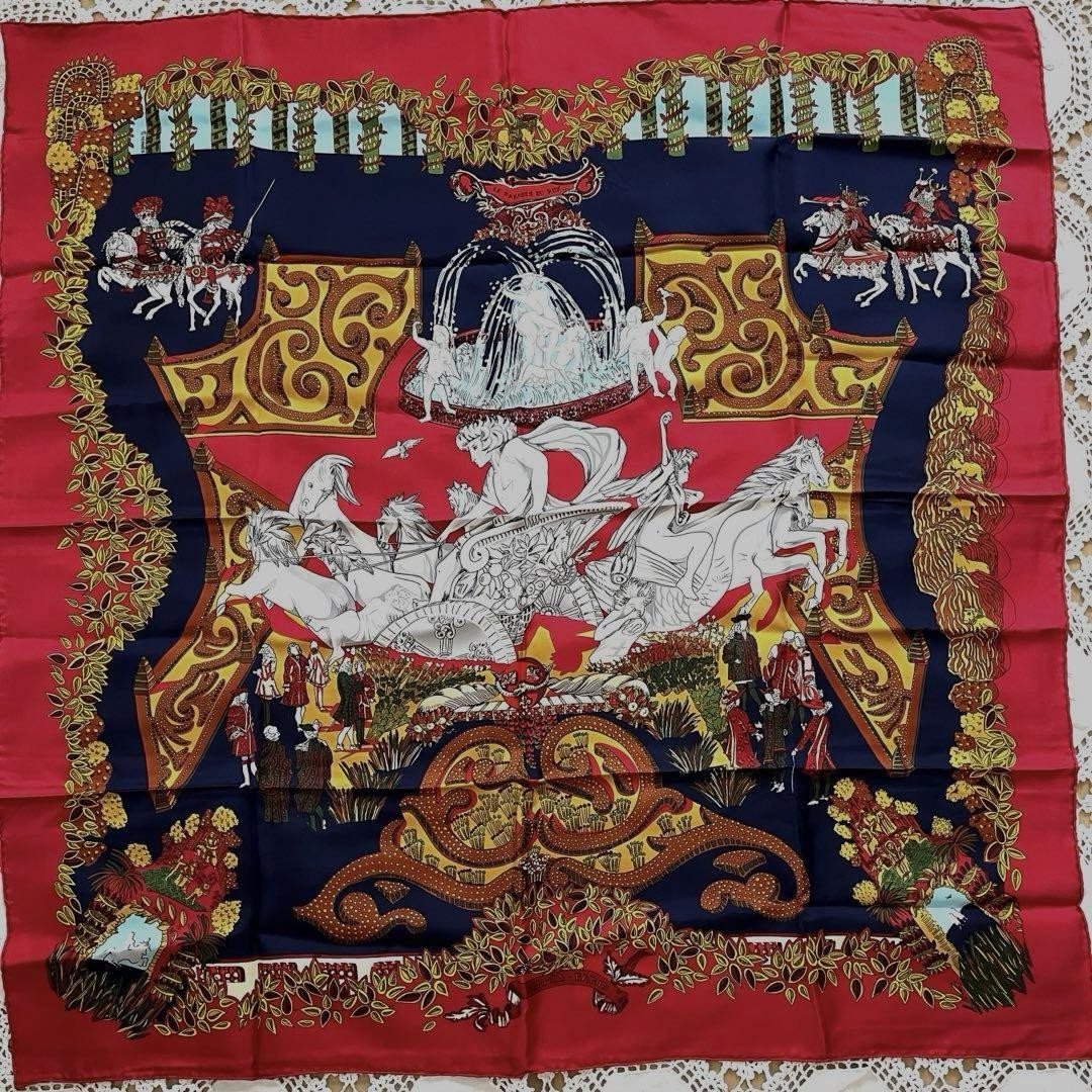 HERMES Carre 90 Silk Scarf Classic Luxury Fashion Accessory