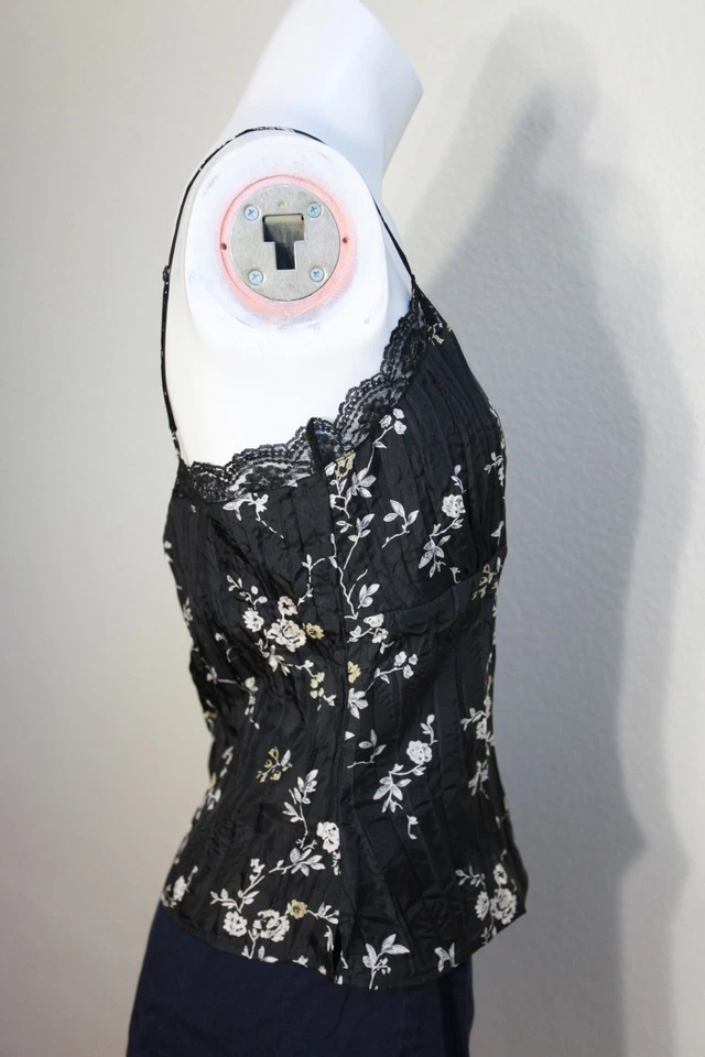 Camiseta sin mangas Esprit talla M 100 % seda arrugada negra encaje floral ribete camisola nueva Foto 3 de 4