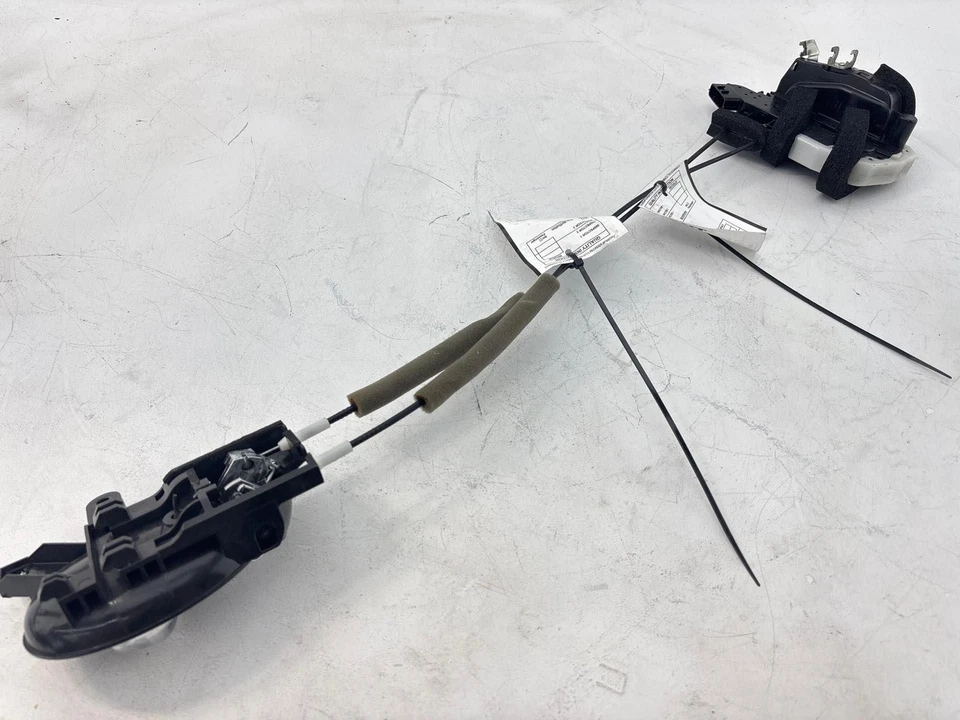 11-17 Nissan Juke Front Right Door Lock Latch Actuator W/ Handle Interior OEM - Image 4 of 4