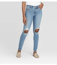 Universal Thread Women  s High-Rise Skinny Jeans Light Wash 2/26R Distressed NWT