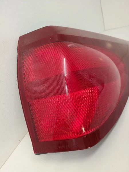 04-07 BUICK RENDEZVOUS Luz Trasera Pasajero Rh Cuarto Panel Montado 15281032 Foto 3 de 4