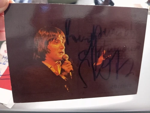 Autographe De Serge Lama. Sur Photo 10/15 Cm.