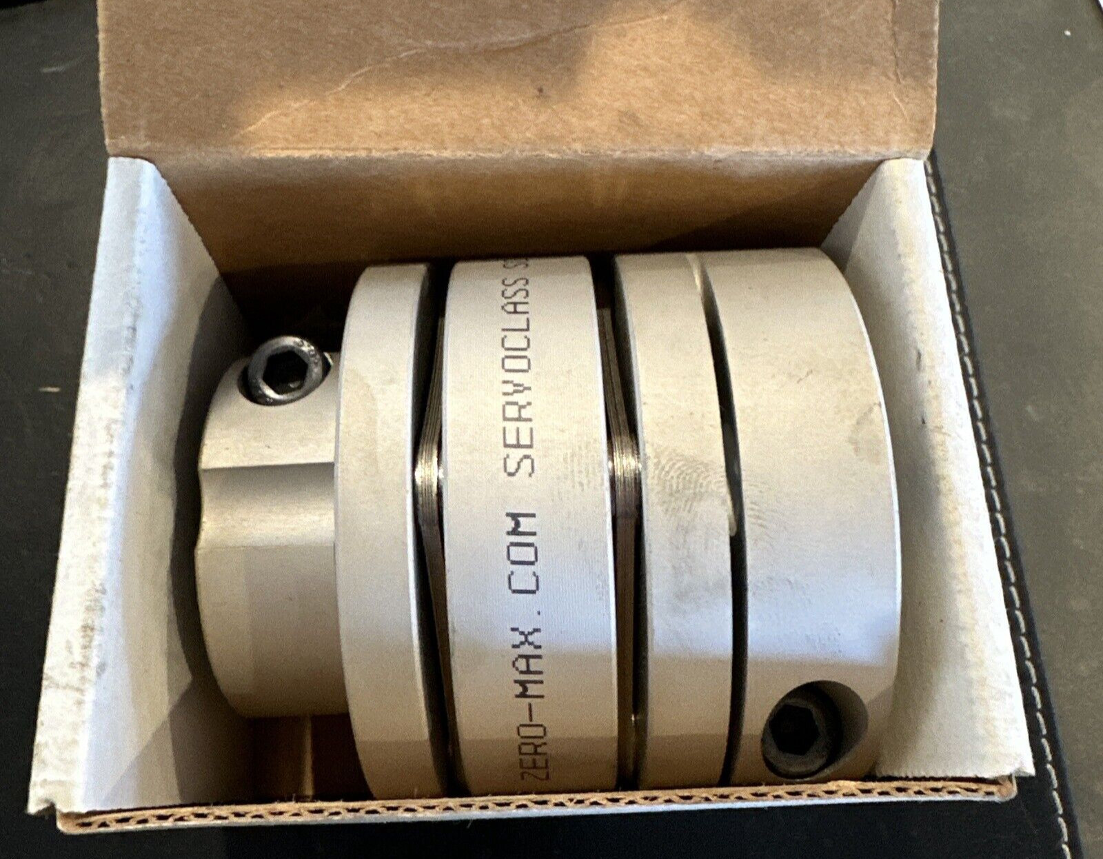 ZERO-MAX SC060R-047-018 Size 60 Flex Servo Coupling *BRAND NEW*