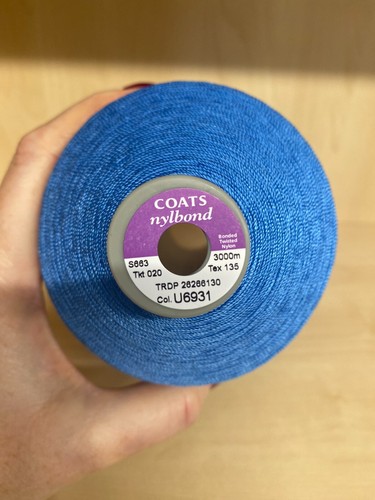 Coats Nylbond Strong Nylon Thread 3000m Meter Bobbin Spool U6931 Sky Blue NEW - Picture 2 of 2