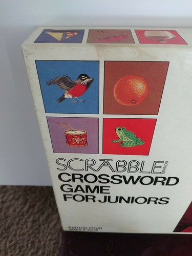 Vintage 1975 Scrabble Crossword Game for Juniors - Picture 2 of 10