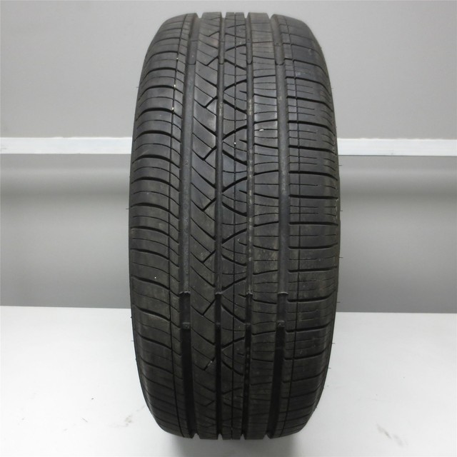 225/55R17 Mastercraft LSR GRAND Touring 97T Tire (10/32nd) No Repairs
