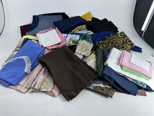 Fabric Quilter Crafter Stash Huge Box of Pieces Colors and Sizes Vary - Picture 10 of 14