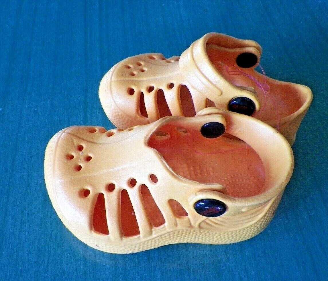Holeys clogs on sale