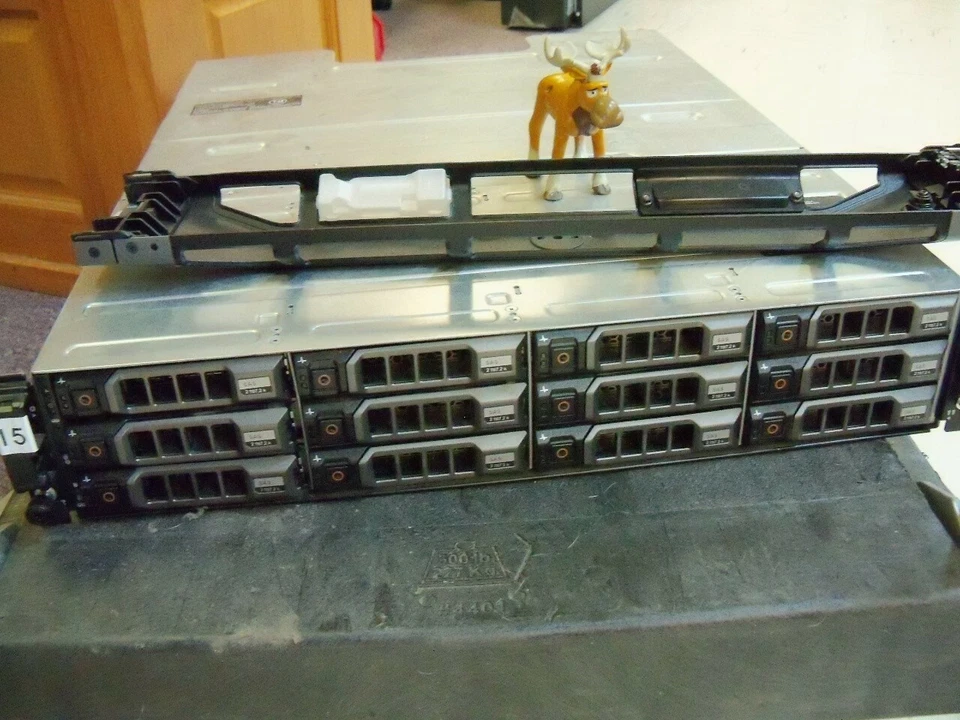 Dell Powervault MD3200 E03J SAS Storage Array 12x 2Tb 7.2k 9zm275-150 - Image 3 of 4