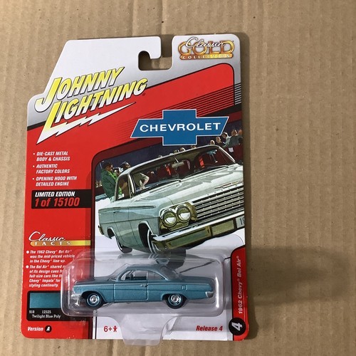 Johnny Lightning 1965 Pontiac Catalina 2+2 Bleue - Collection Or 2016 - 1:64 Neuf