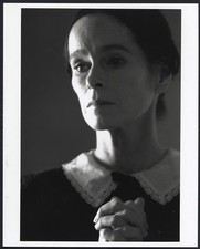 GERALDINE CHAPLIN in Jane Eyre '96 CLASPED HANDS